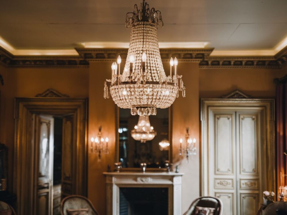 elegancka lampa sufitowa