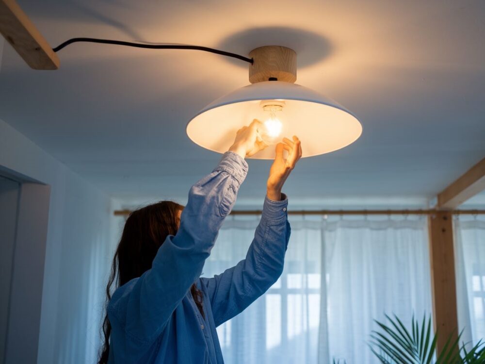 instrukcja wymiany żarówki