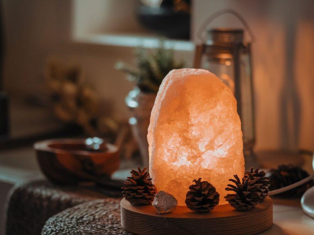 lampa solna z żarówką