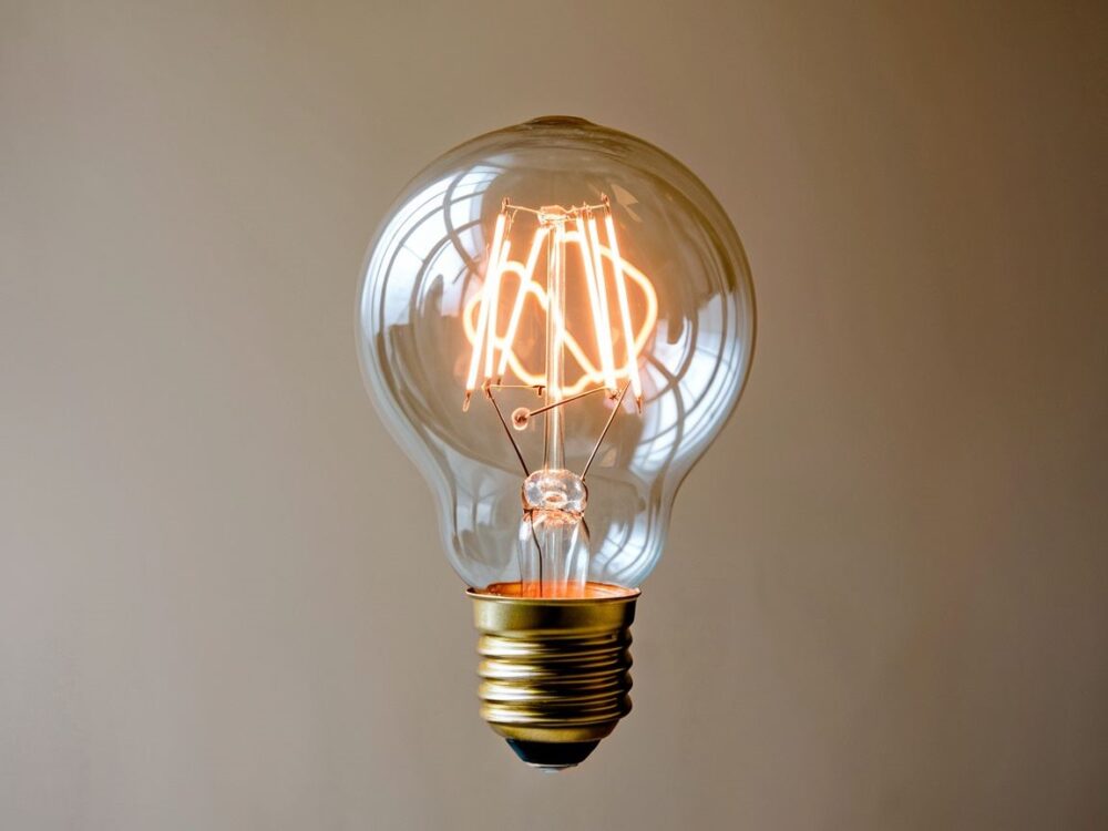 światło 60watowej żarówki